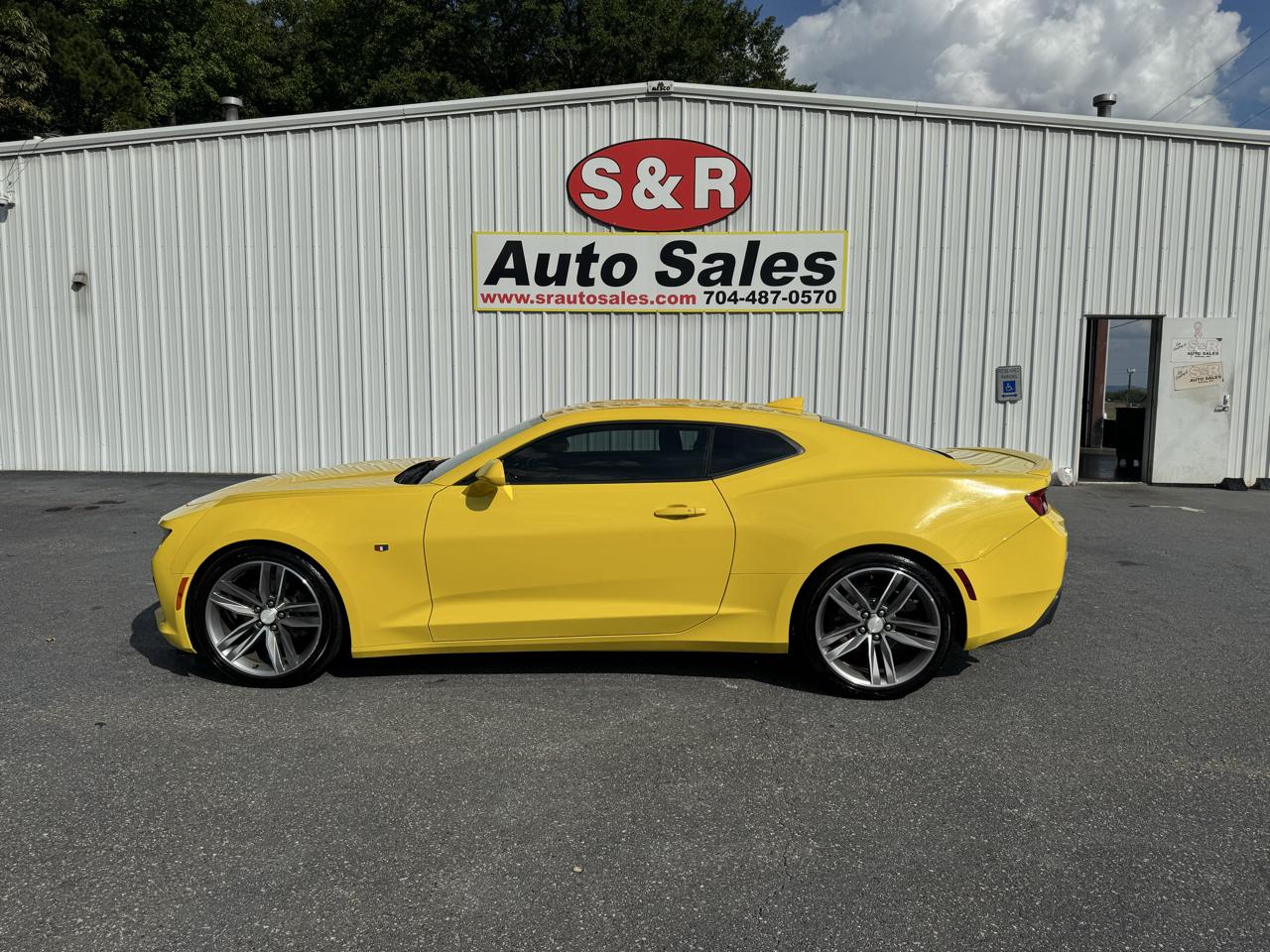 2018 Chevrolet Camaro 2dr Cpe 1LT