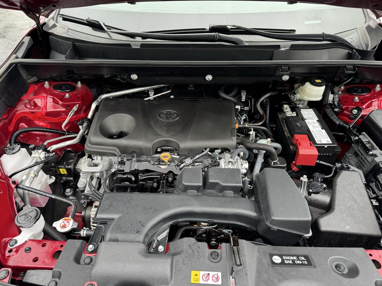 Toyota RAV4 LE FWD (Natl) 2023