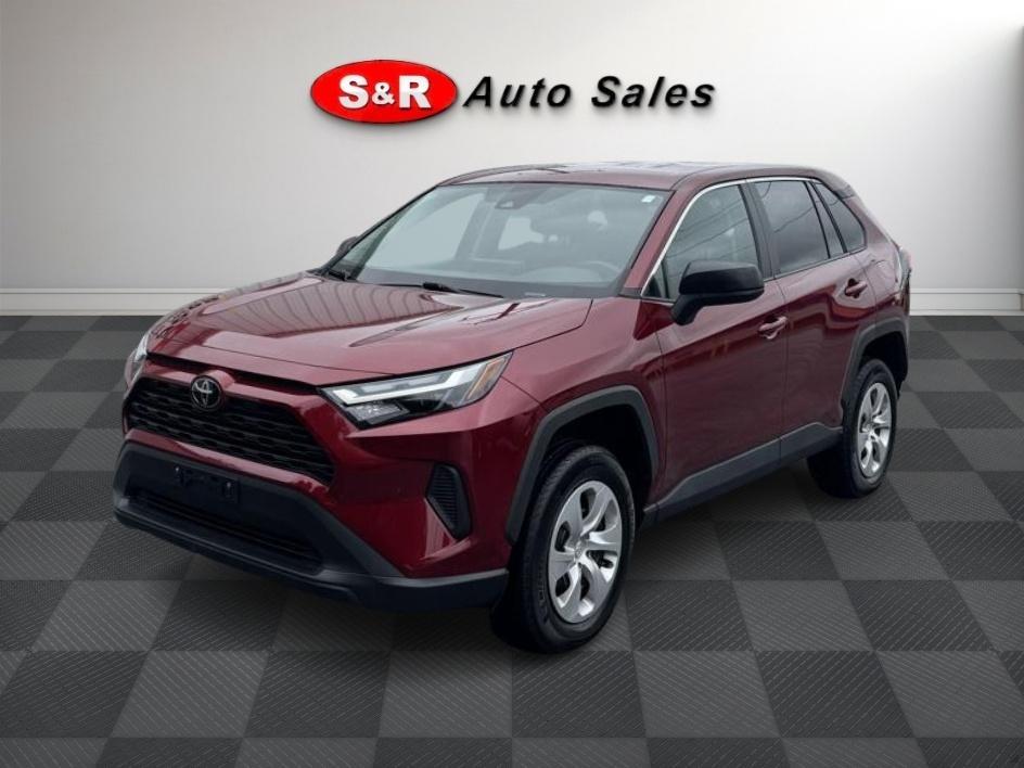 Toyota RAV4 LE FWD (Natl) 2023