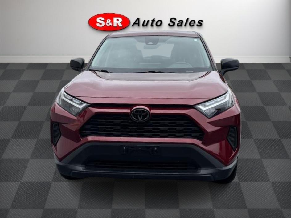 Toyota RAV4 LE FWD (Natl) 2023