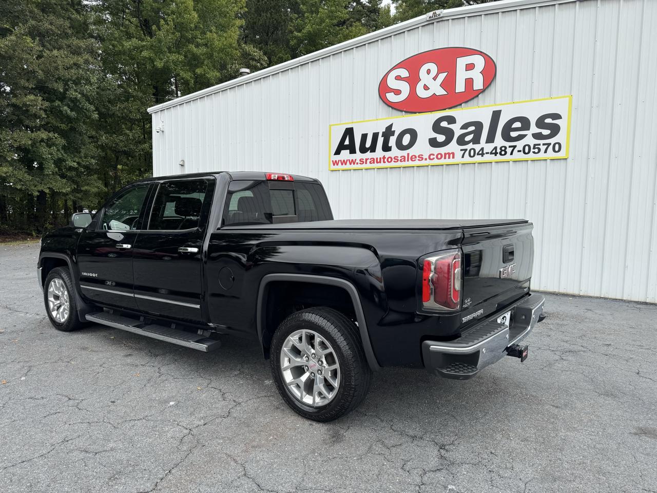 GMC Sierra 1500 4WD Crew Cab 153.0" SLT 2018
