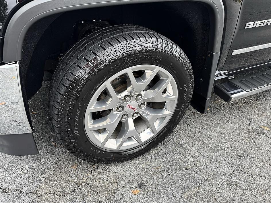 GMC Sierra 1500 4WD Crew Cab 153.0" SLT 2018
