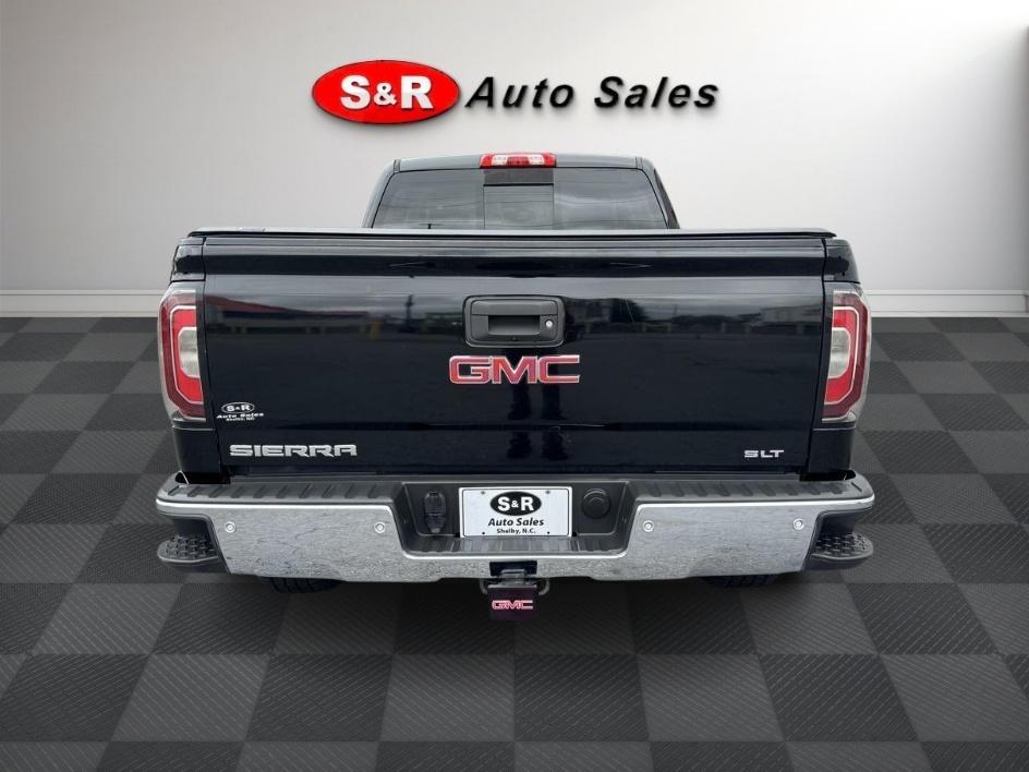 GMC Sierra 1500 4WD Crew Cab 153.0" SLT 2018