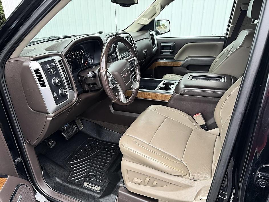 GMC Sierra 1500 4WD Crew Cab 153.0" SLT 2018