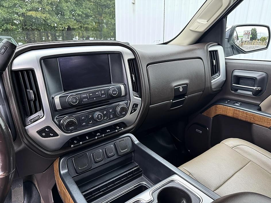 GMC Sierra 1500 4WD Crew Cab 153.0" SLT 2018