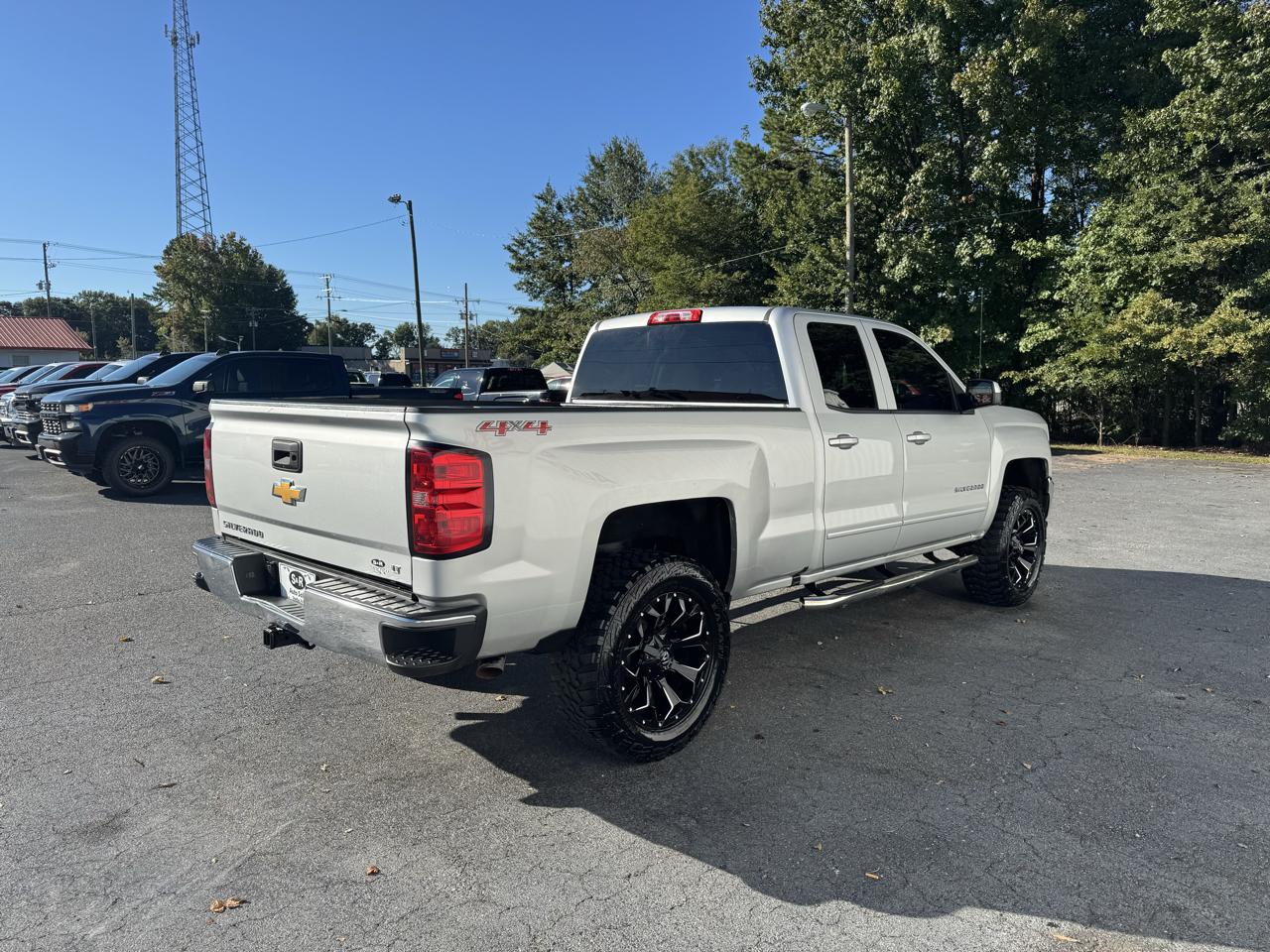 Chevrolet Silverado 1500 4WD Double Cab 143.5" LT w/1LT 2017