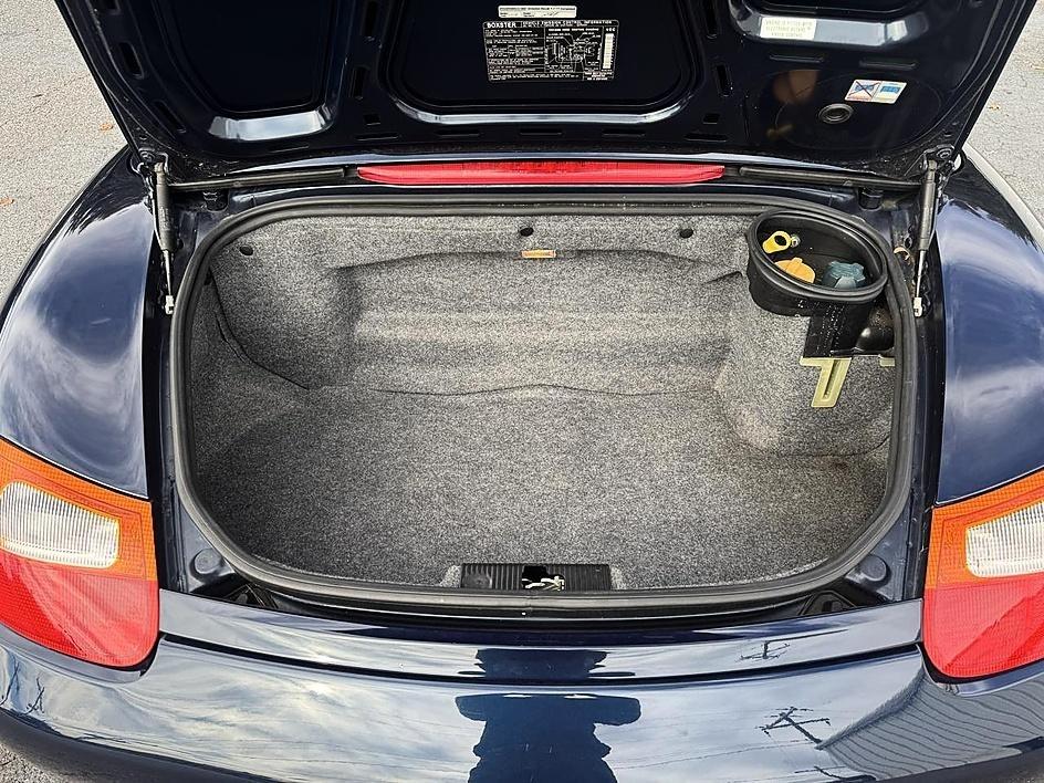Porsche Boxster 2dr Roadster Manual 2000