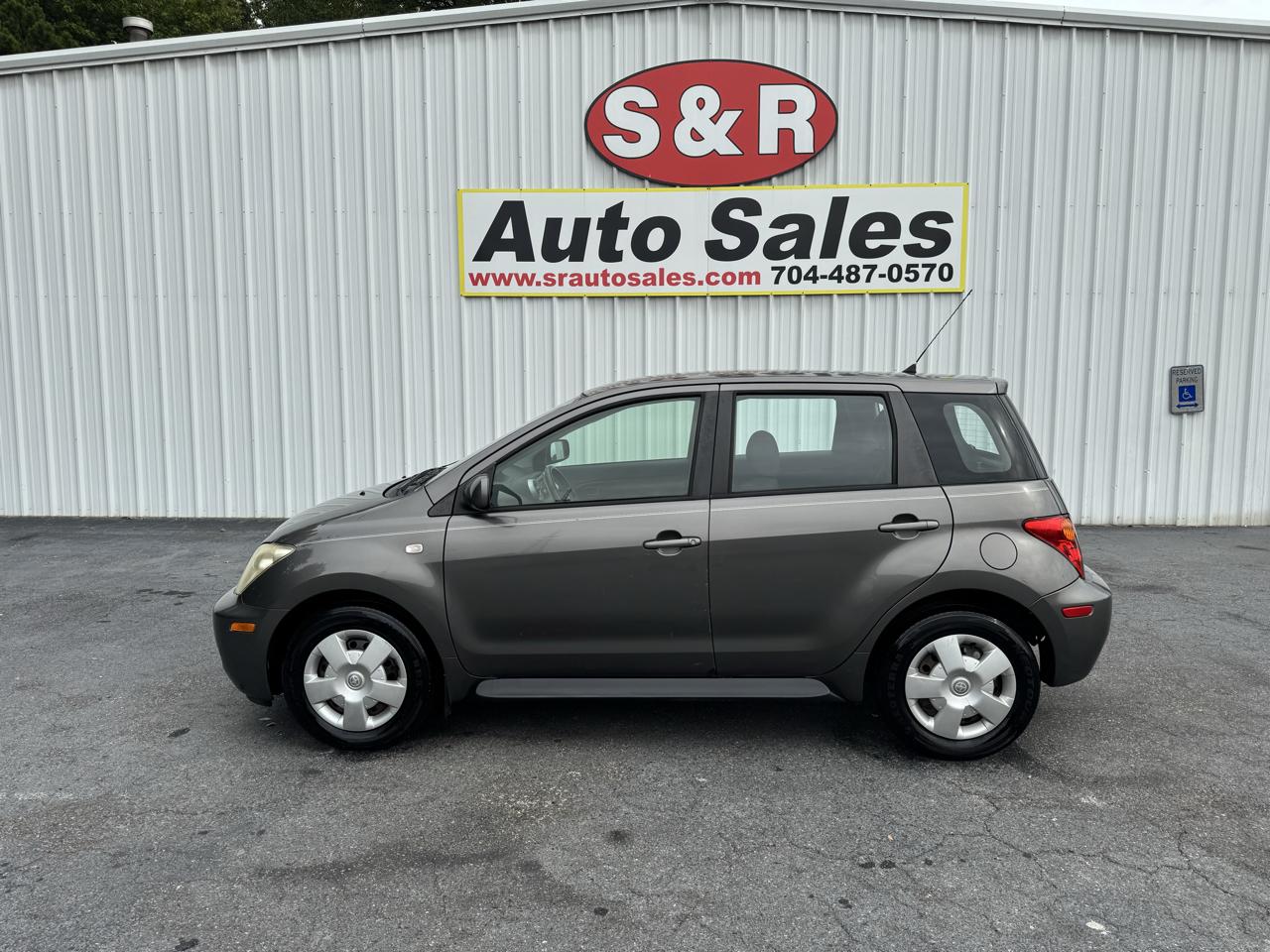 Scion xA 4dr Sdn Manual (Natl) 2005