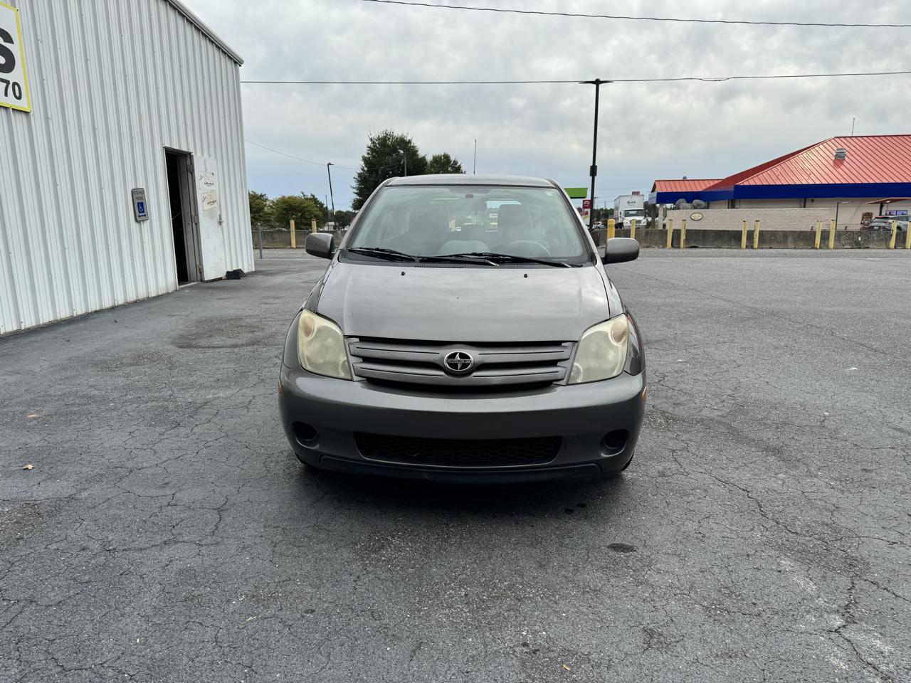 Scion xA 4dr Sdn Manual (Natl) 2005