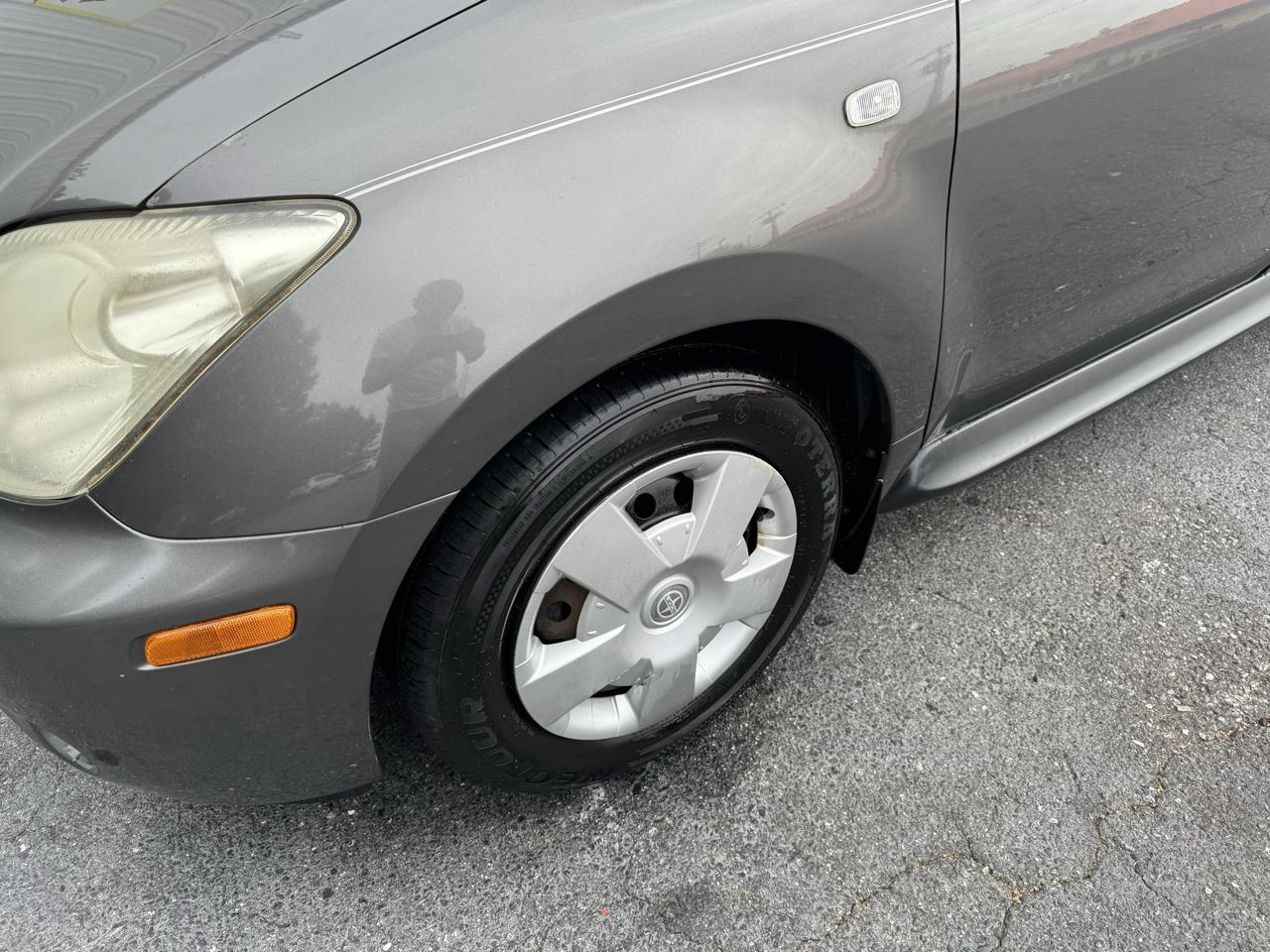 Scion xA 4dr Sdn Manual (Natl) 2005