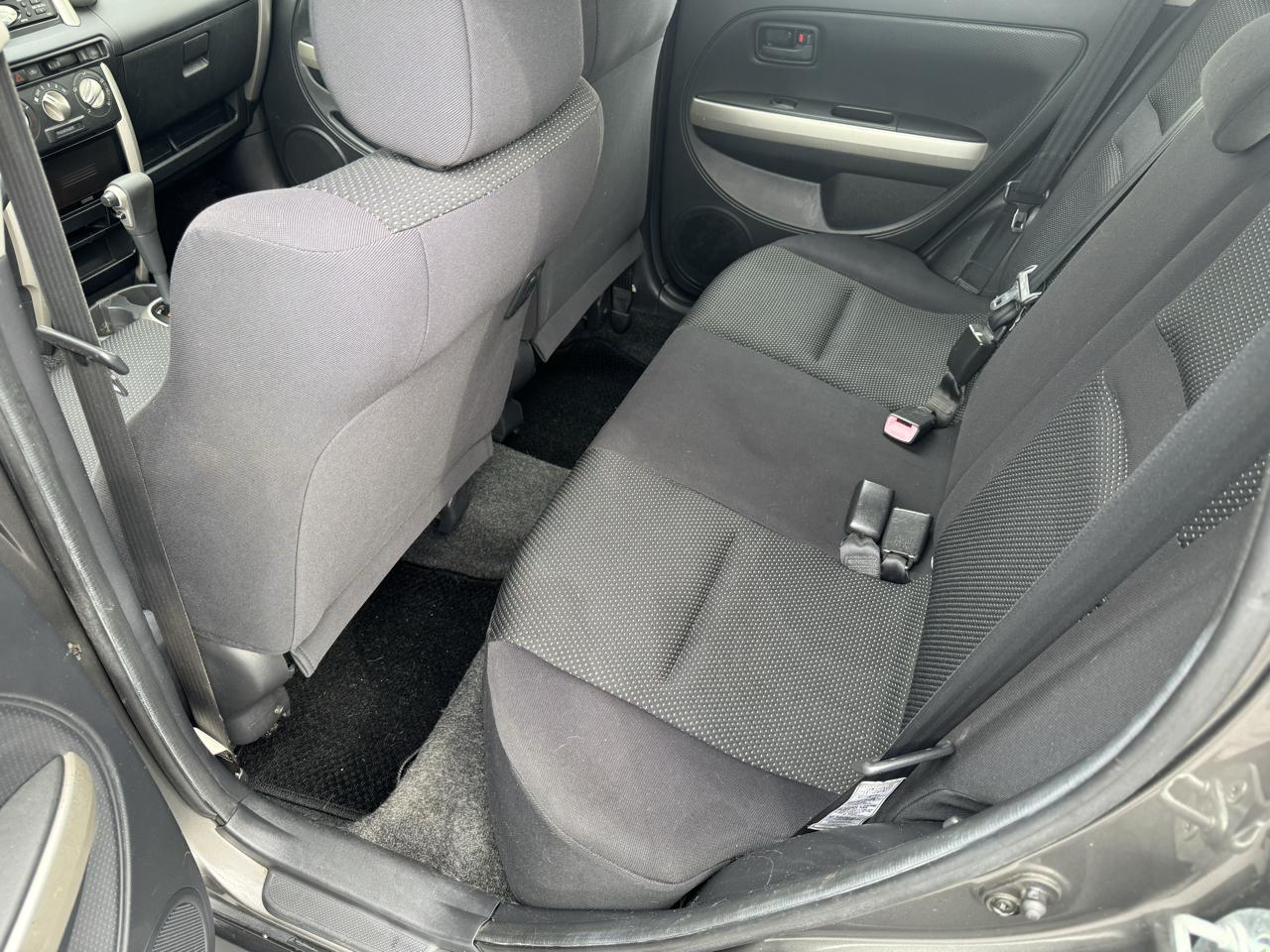 Scion xA 4dr Sdn Manual (Natl) 2005