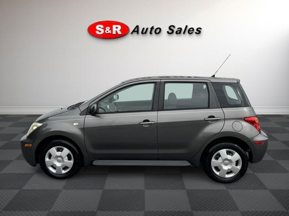 Scion xA 4dr Sdn Manual (Natl) 2005