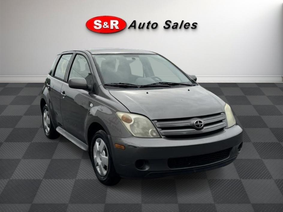 Scion xA 4dr Sdn Manual (Natl) 2005