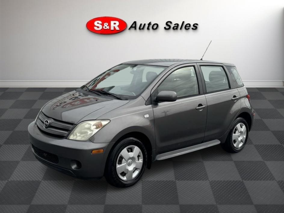 Scion xA 4dr Sdn Manual (Natl) 2005