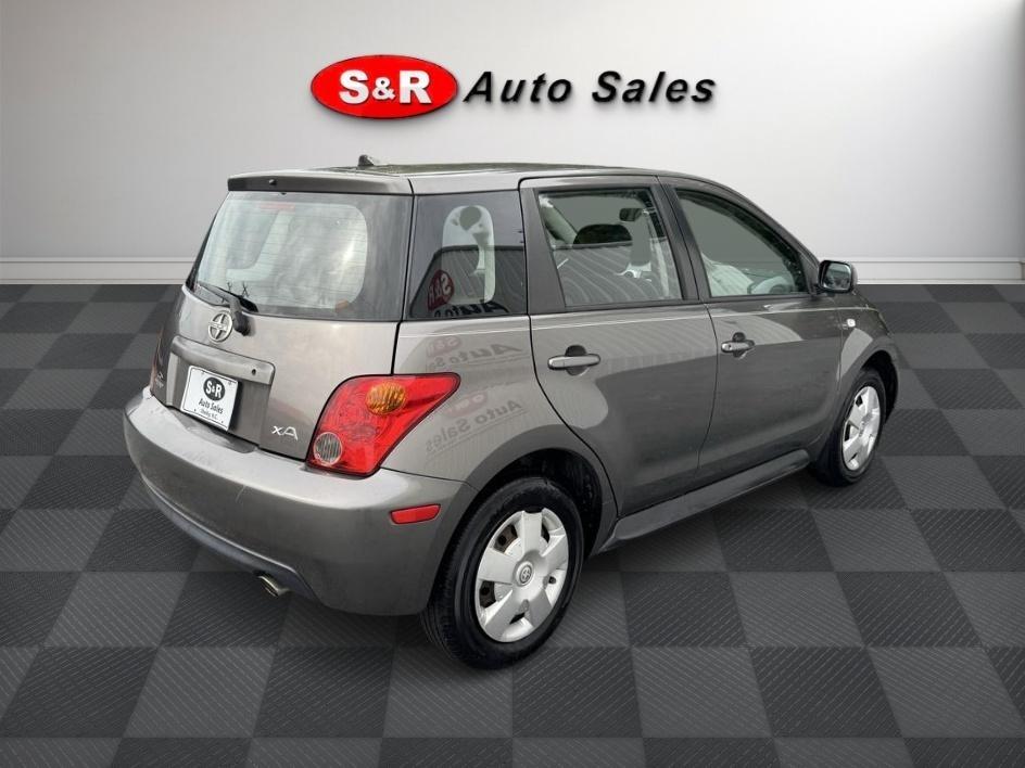 Scion xA 4dr Sdn Manual (Natl) 2005