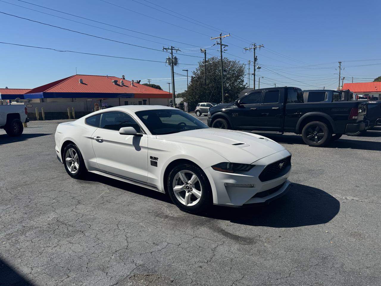 Ford Mustang EcoBoost Fastback 2018