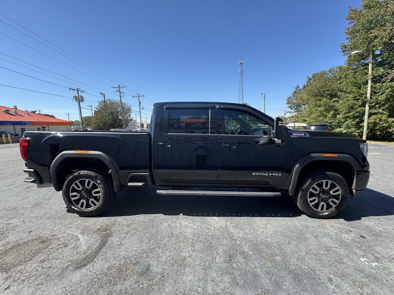 GMC Sierra 2500HD 4WD Crew Cab 159" AT4 2022