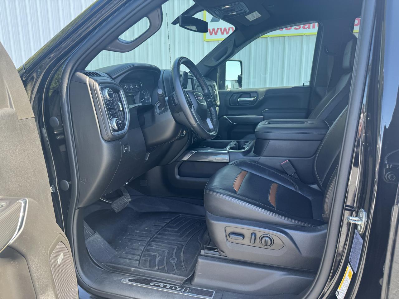 GMC Sierra 2500HD 4WD Crew Cab 159" AT4 2022