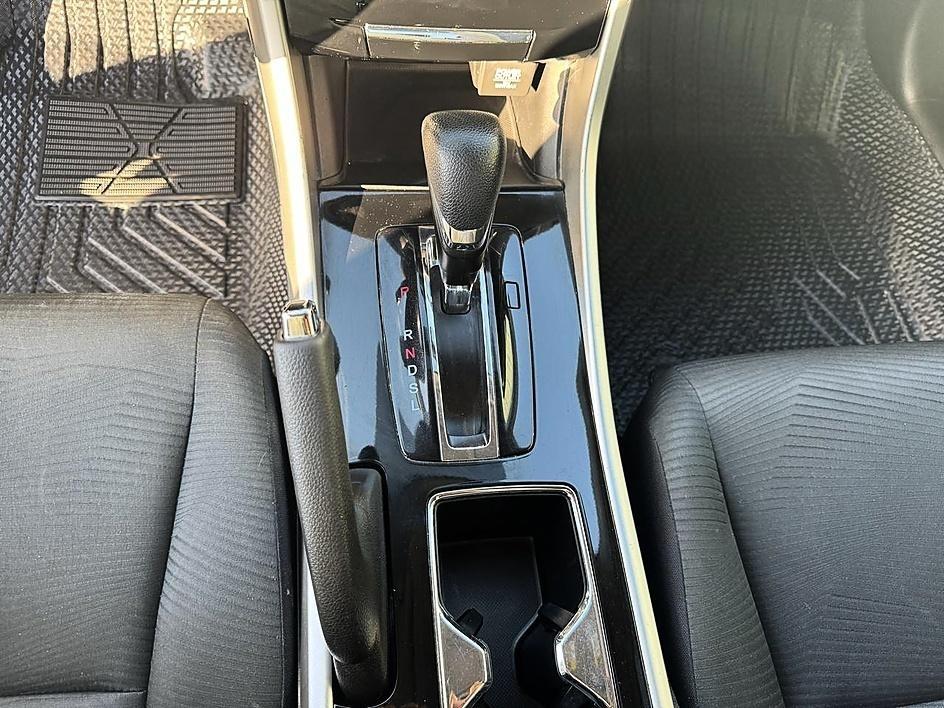 Honda Accord Sedan LX CVT 2017