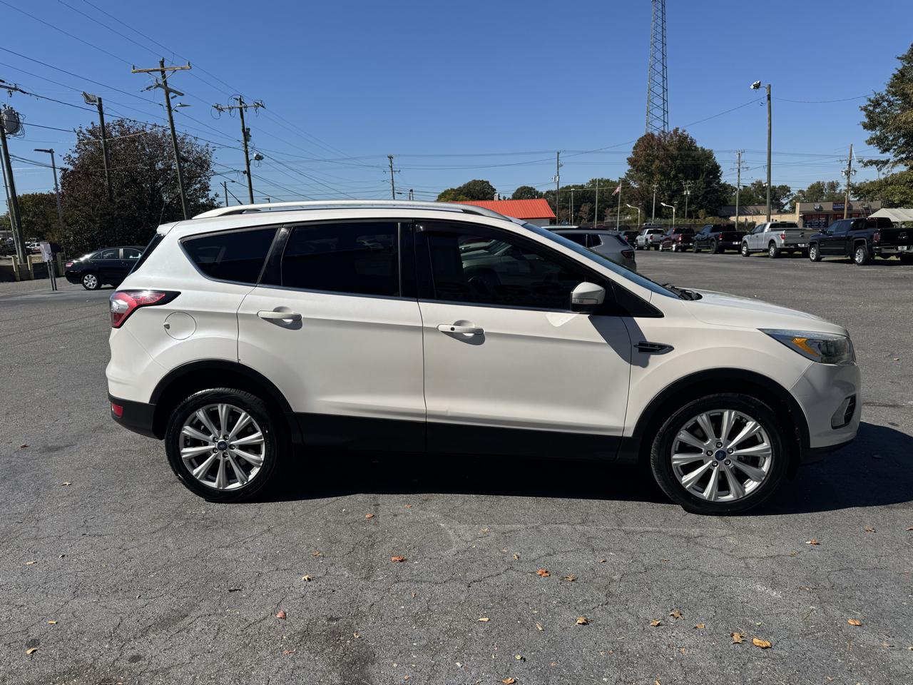 Ford Escape Titanium 4WD 2017
