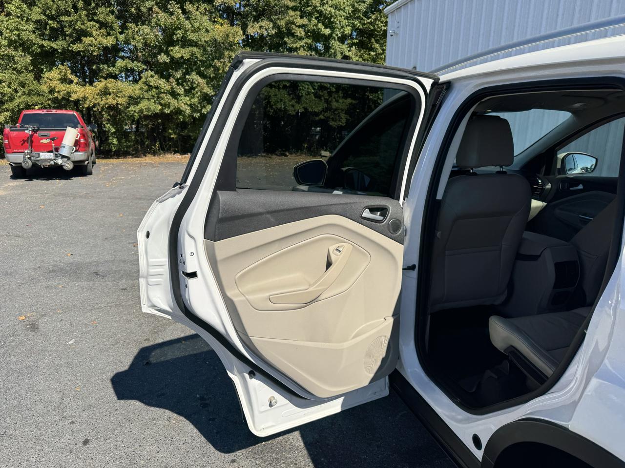 Ford Escape Titanium 4WD 2017