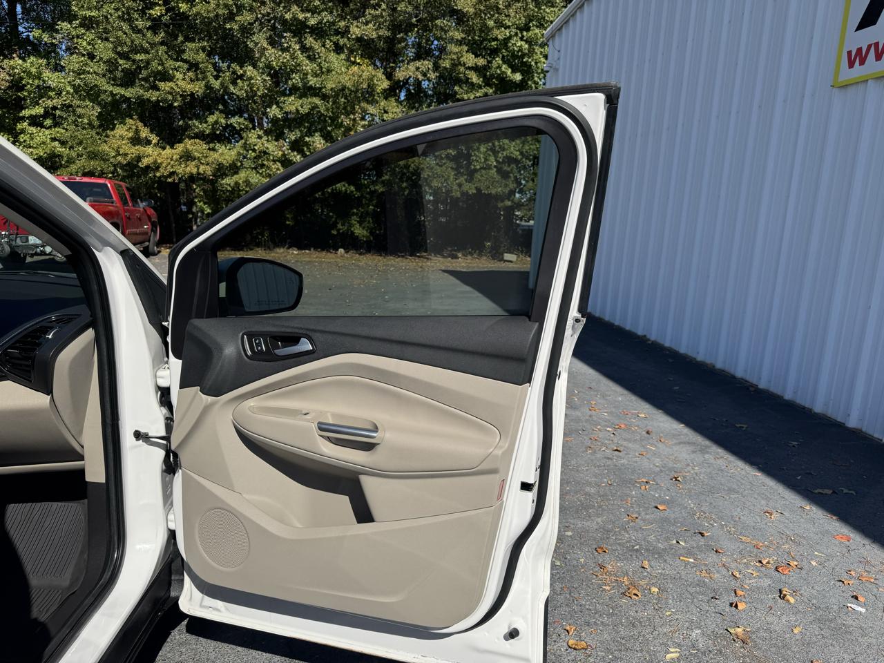 Ford Escape Titanium 4WD 2017
