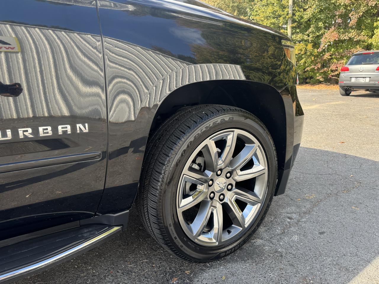 Chevrolet Suburban 4WD 4dr 1500 Premier 2018