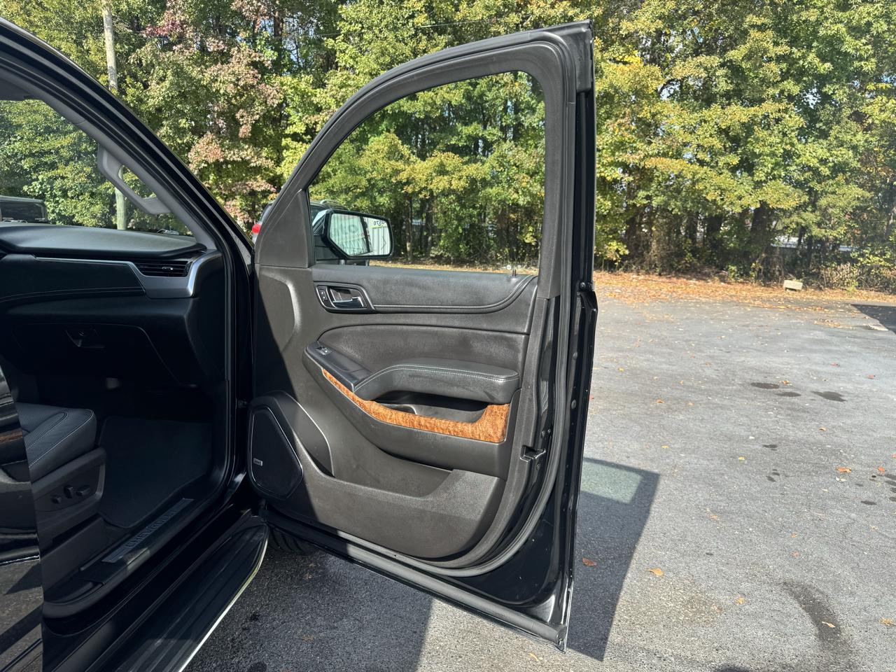 Chevrolet Suburban 4WD 4dr 1500 Premier 2018