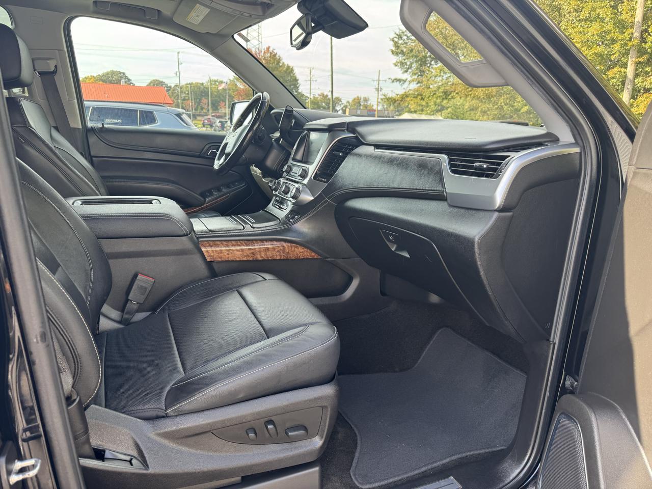 Chevrolet Suburban 4WD 4dr 1500 Premier 2018