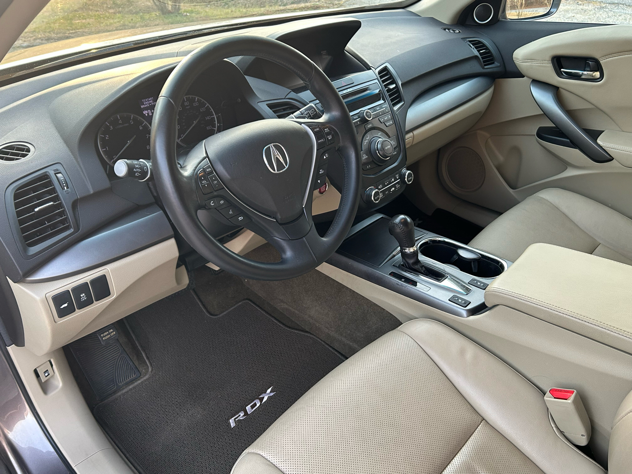 Acura RDX 6-Spd AT AWD w/ Technology Package 2013