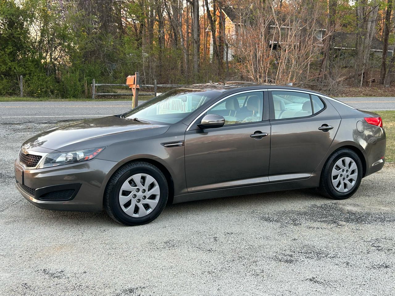 Kia Optima LX 2011