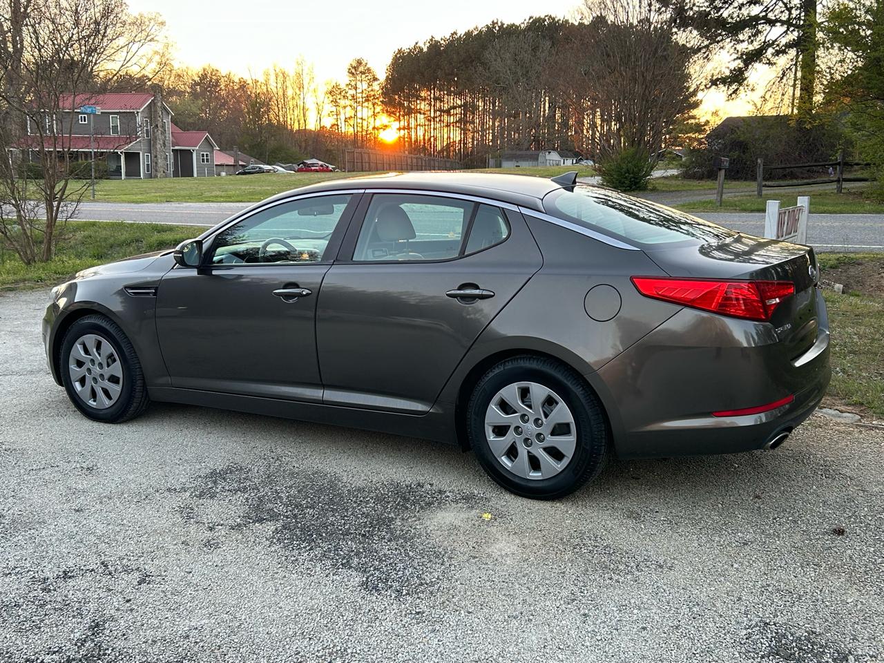 Kia Optima LX 2011