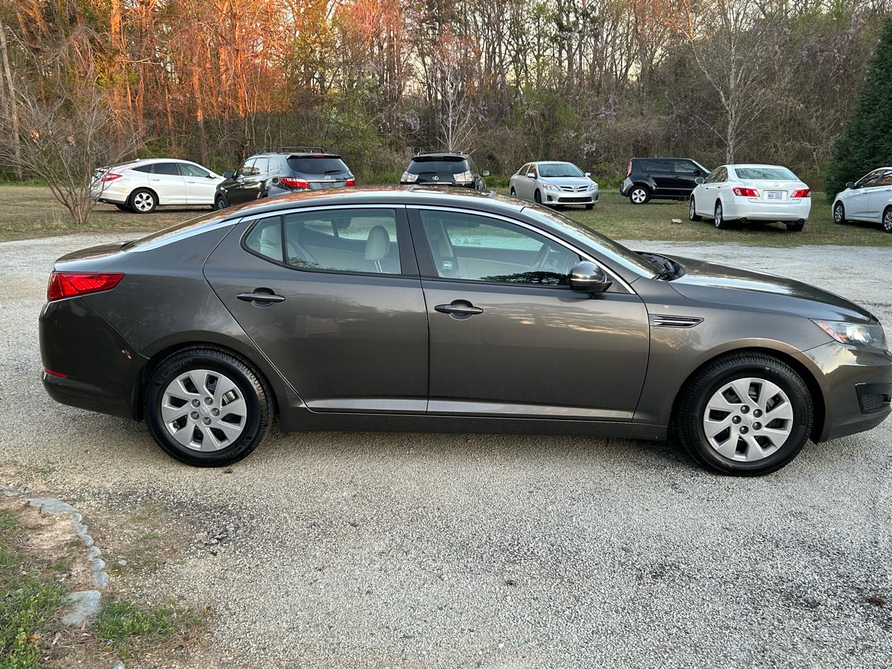 Kia Optima LX 2011