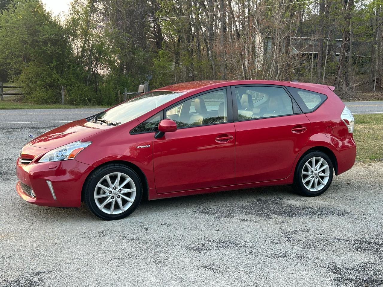 Toyota Prius V Five 2012
