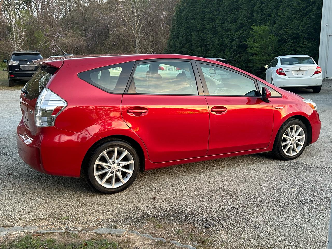Toyota Prius V Five 2012