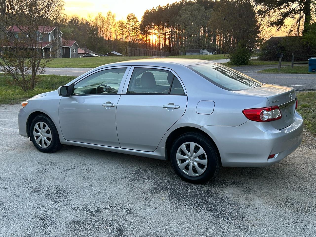 Toyota Corolla L 2012
