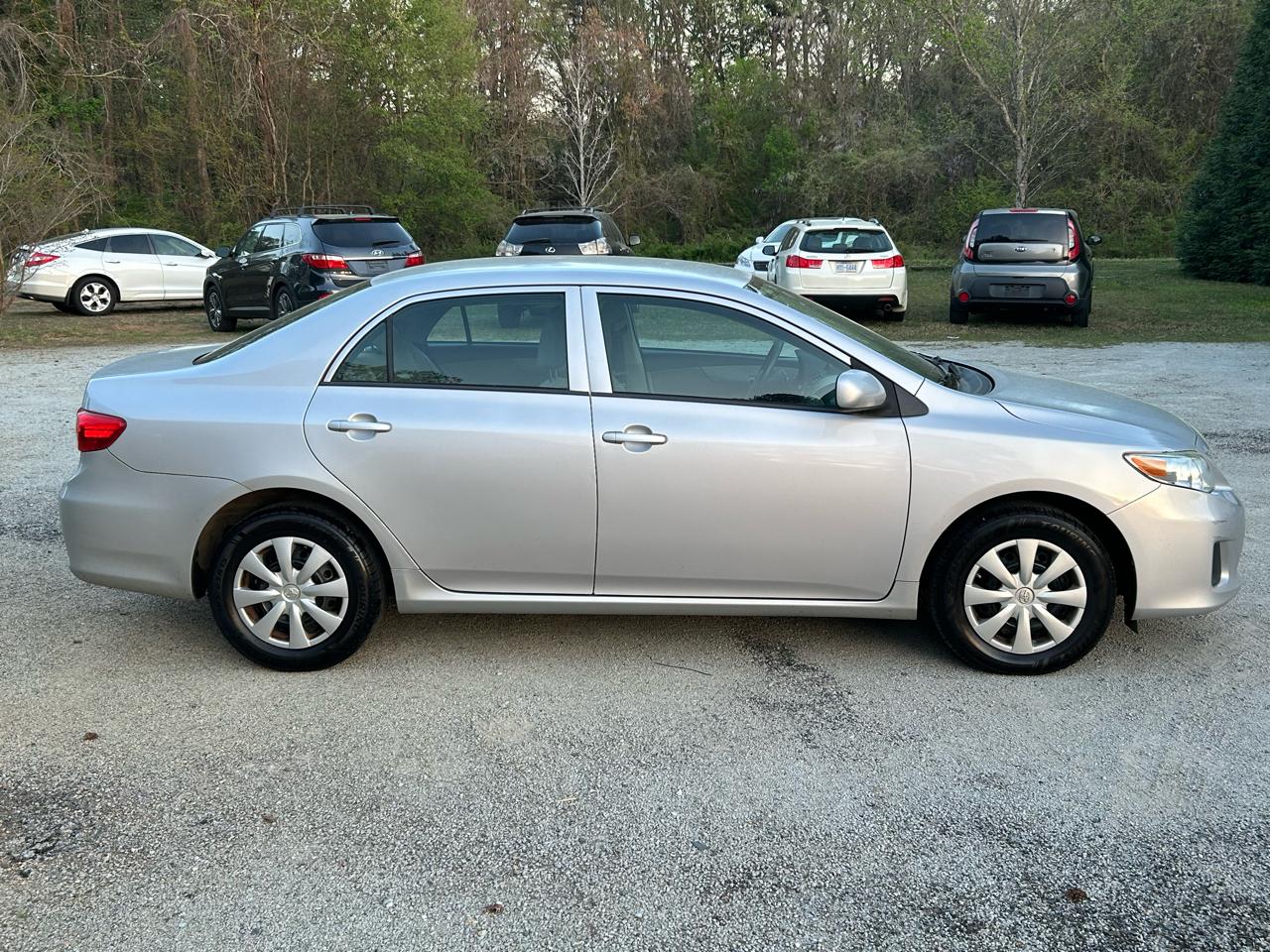 Toyota Corolla L 2012