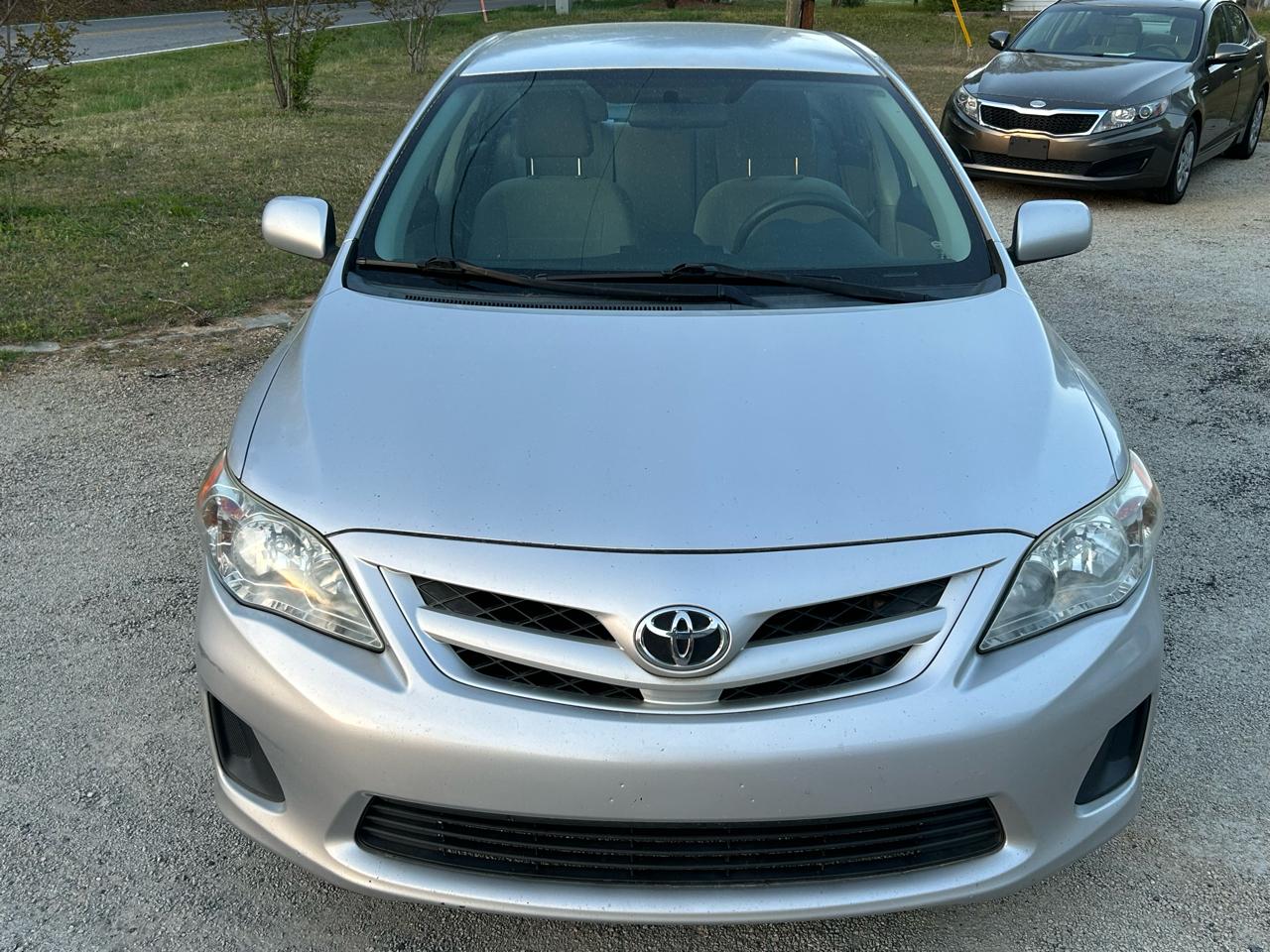 Toyota Corolla L 2012