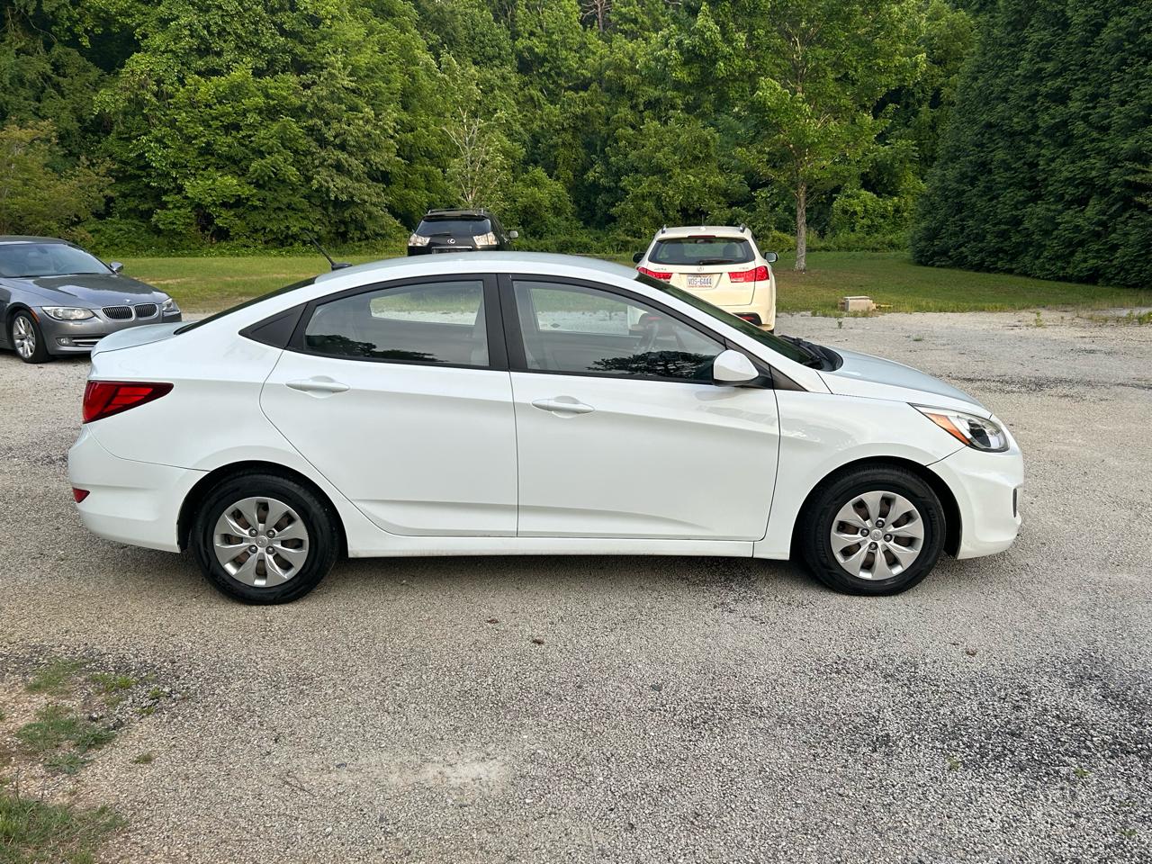 Hyundai Accent SE 2016