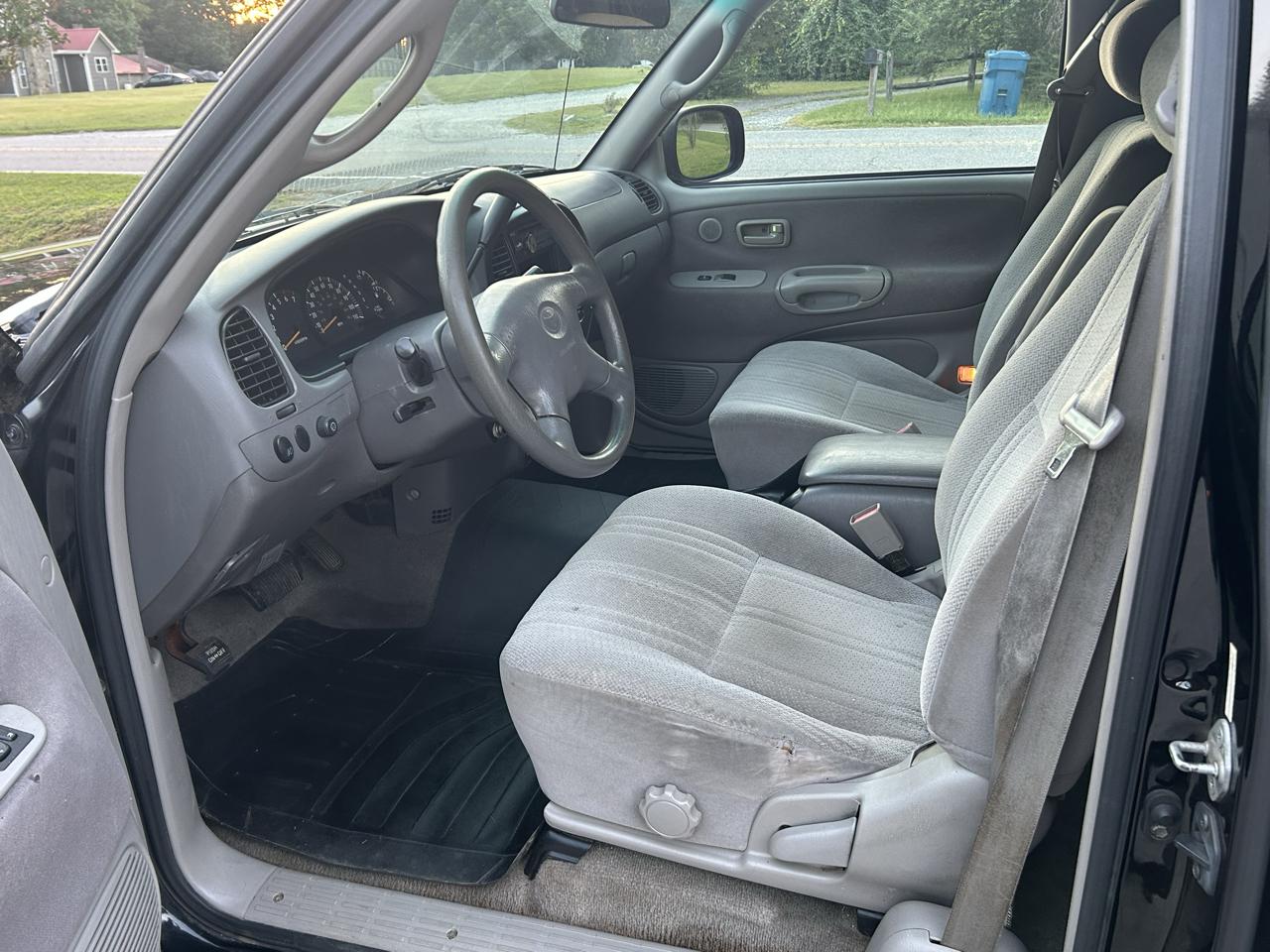 Toyota Tundra SR5 Access Cab 2WD 2002