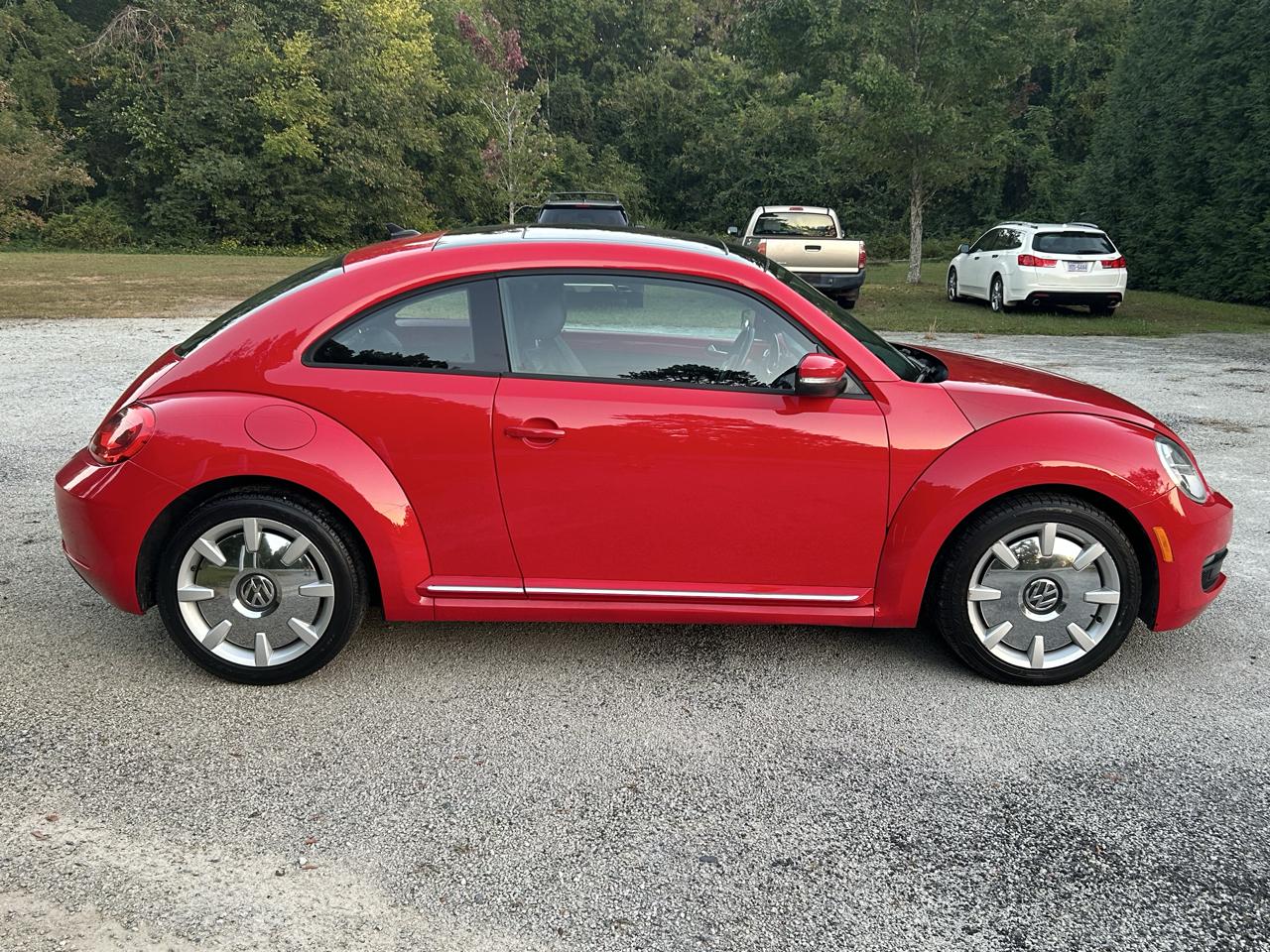 Volkswagen Beetle  2013