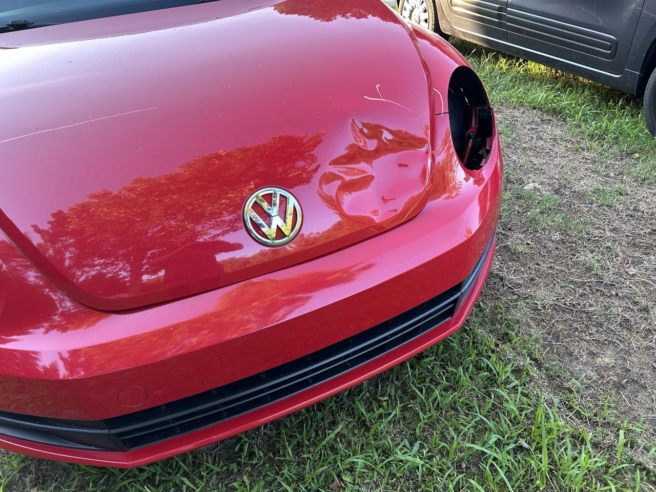 Volkswagen Beetle  2013