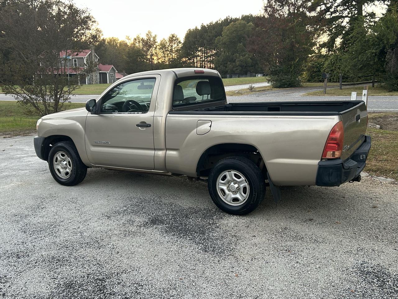 Toyota Tacoma Regular Cab I4 Automatic 2WD 2005