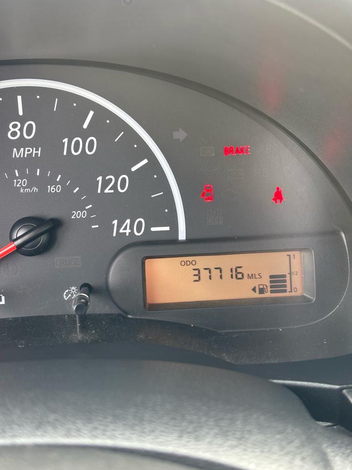 Nissan Versa photo 14