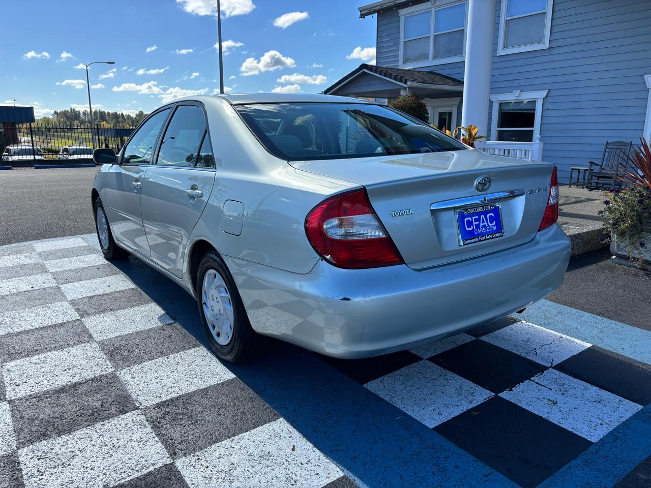 Toyota Camry photo 3