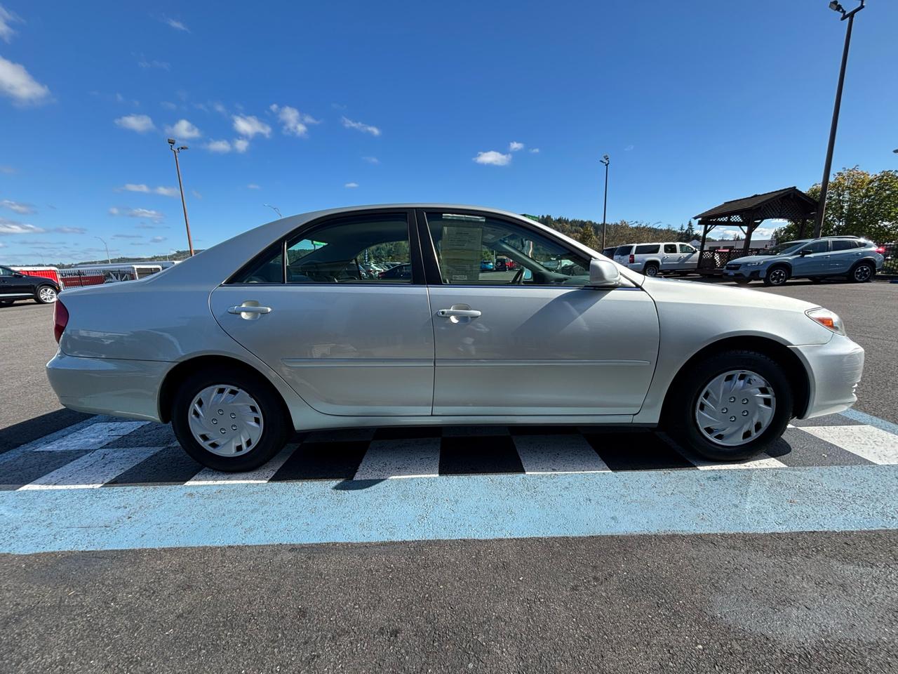 Toyota Camry photo 6