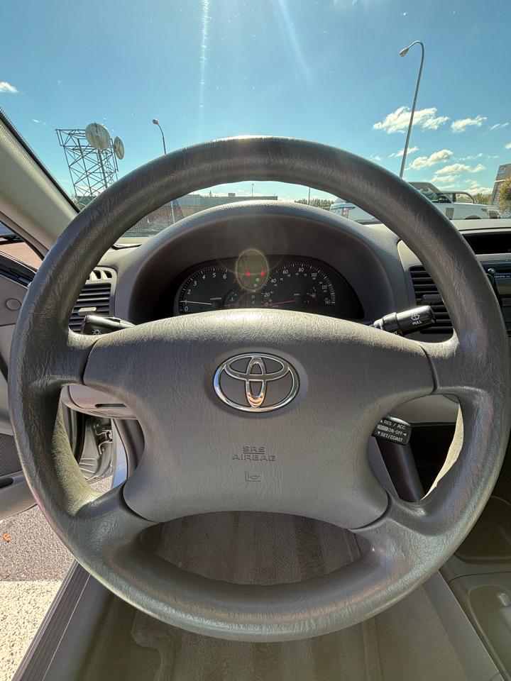 Toyota Camry photo 12