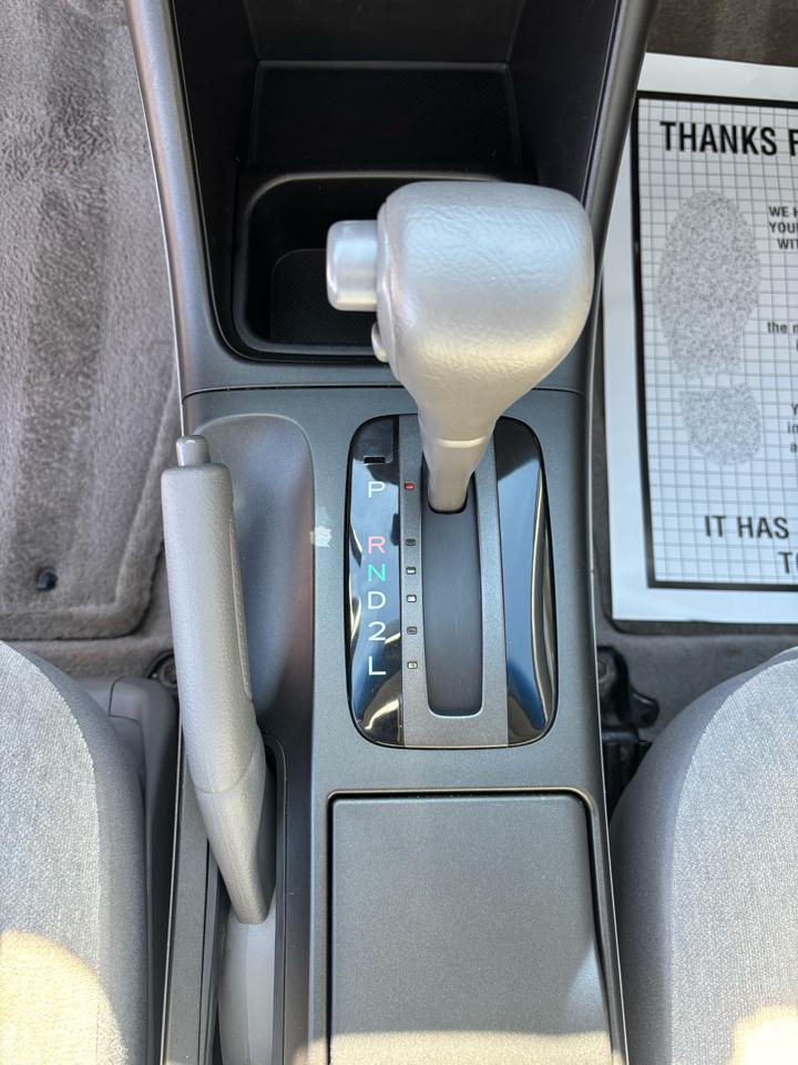 Toyota Camry photo 16