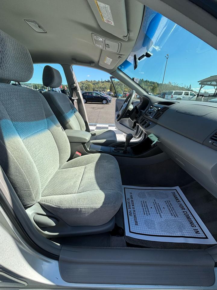 Toyota Camry photo 22