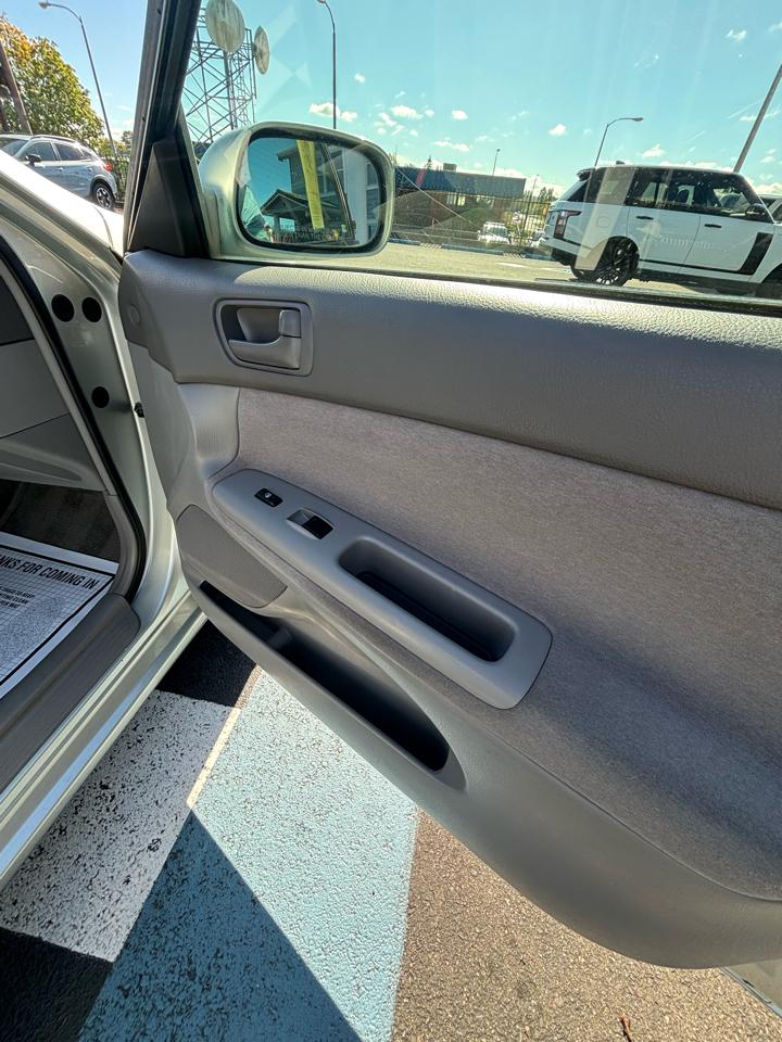 Toyota Camry photo 23